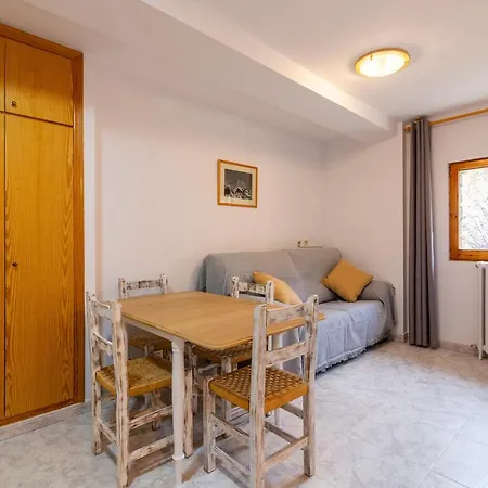 Vicenta バルデリナレス