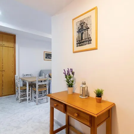 Vicenta 발델리나레스